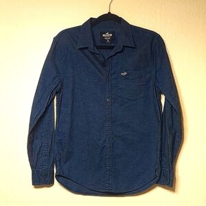 HOLLISTER CHAMBRAY SHIRT